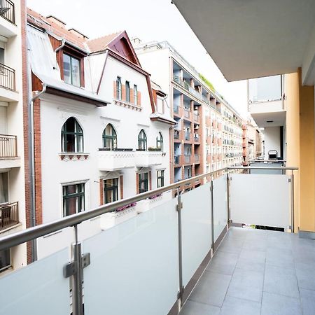 Vig Apartment - With Private Parking 布达佩斯 外观 照片